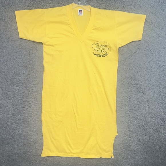 Russell Athletic Tops - VTG Russell Athletic T Shirt Misses Sz M (8-10) Culinary Institute Of America